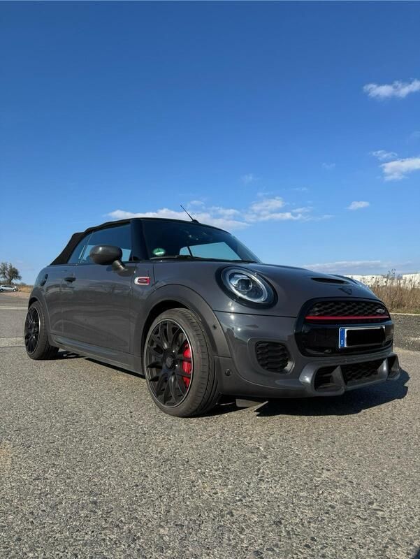 Grau Gebraucht 2020 Mini John Cooper Works Cabriolet Cabrio | 29.900 € (Fairer Preis) - Bild 1/4