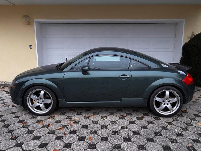Usata Audi TT 220 CV (161 kW) 1999 Verde Coupé