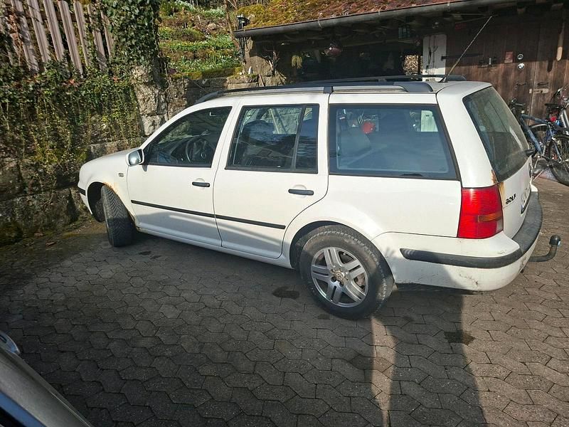 Gebraucht VW Golf IV 131 PS (96 kW) 2002 Weiß Kombi