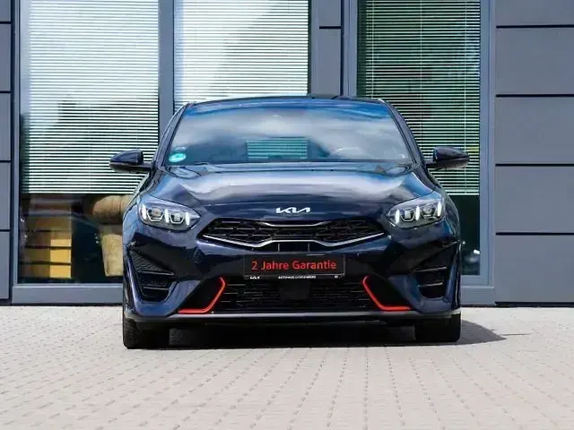 Gebraucht Kia ProCeed GT GT 204 PS (150 kW) 2023 Schwarz Kleinwagen