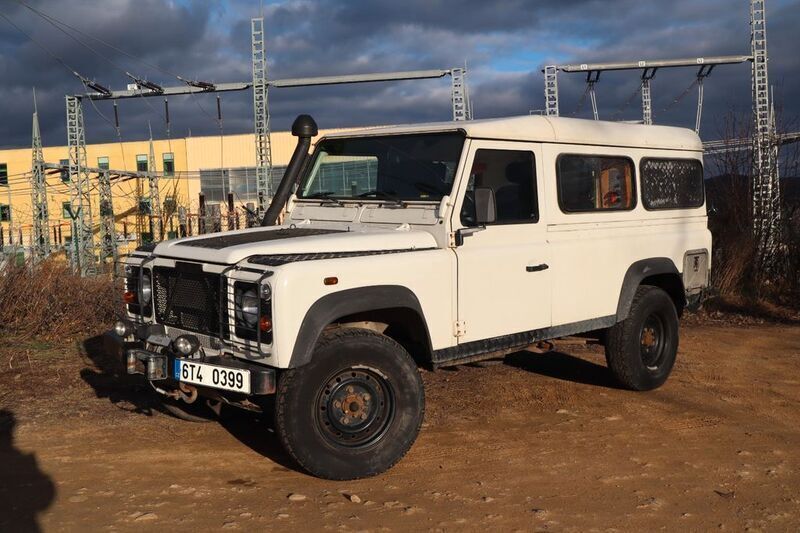 Weiß Gebraucht 2005 Land Rover Defender SUV | 15.900 € - Bild 1/4