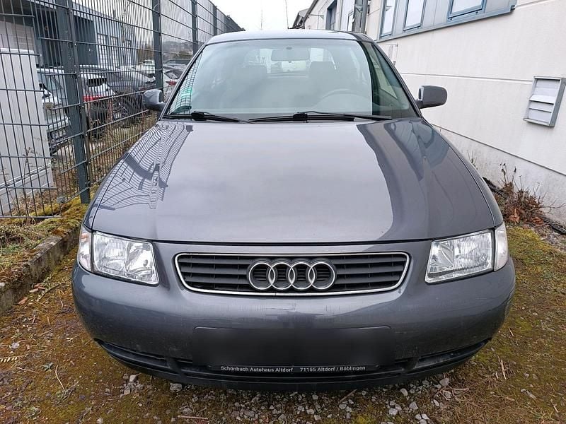 Grau Gebraucht 1999 Audi A3 Kleinwagen | 399 € (Superpreis) - Bild 1/4