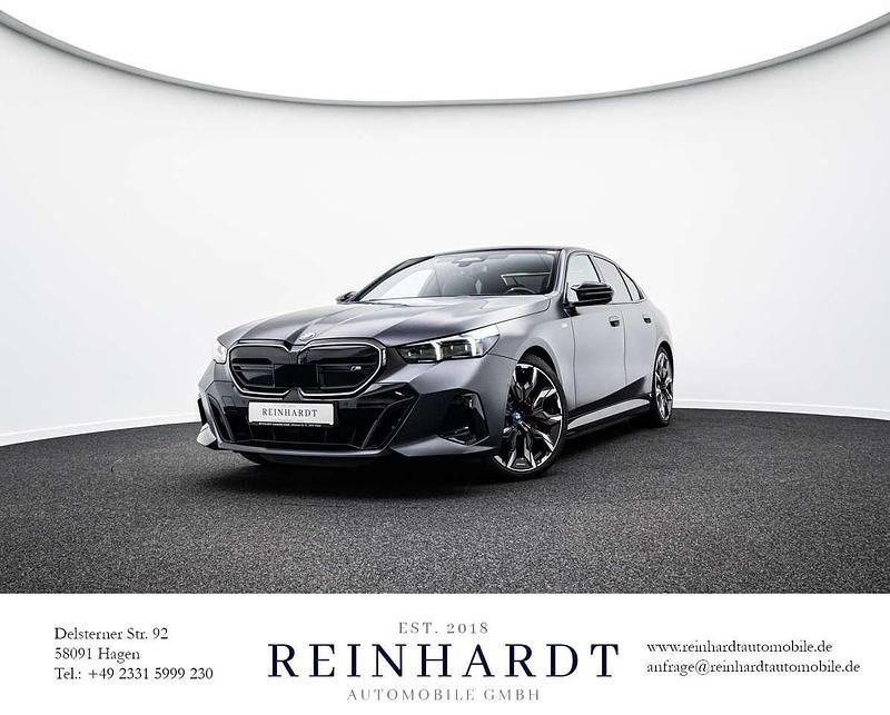 Frozen deep grey metallic Gebraucht 2024 BMW i5 Comfort Edition Limousine | 67.420 € - Bild 1/3