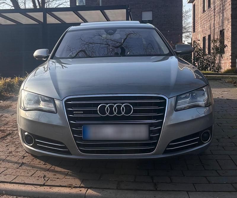 Second-hand Audi A8 351 CP (258 kW) 2012 Gri Berlinǎ