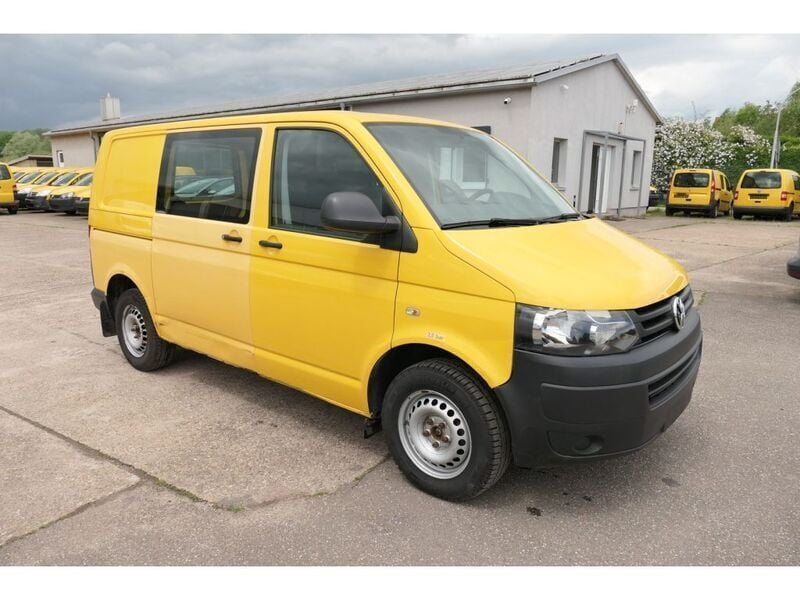 Gebraucht VW T5 84 PS (61 kW) 2013 Ginstergelb r1032 Van