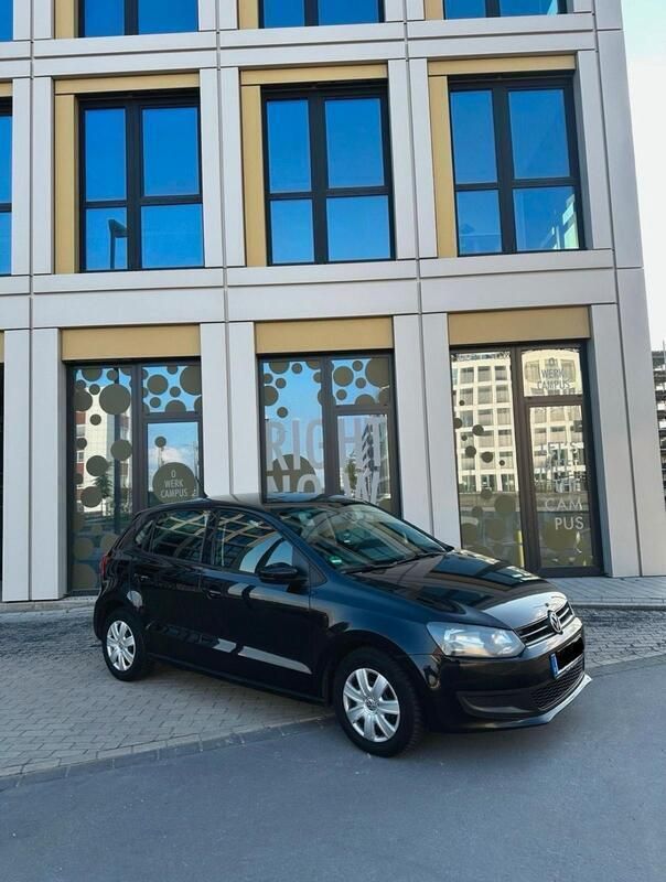 Schwarz Gebraucht 2009 VW Polo Limousine | 3.575 € (Fairer Preis) - Bild 1/4
