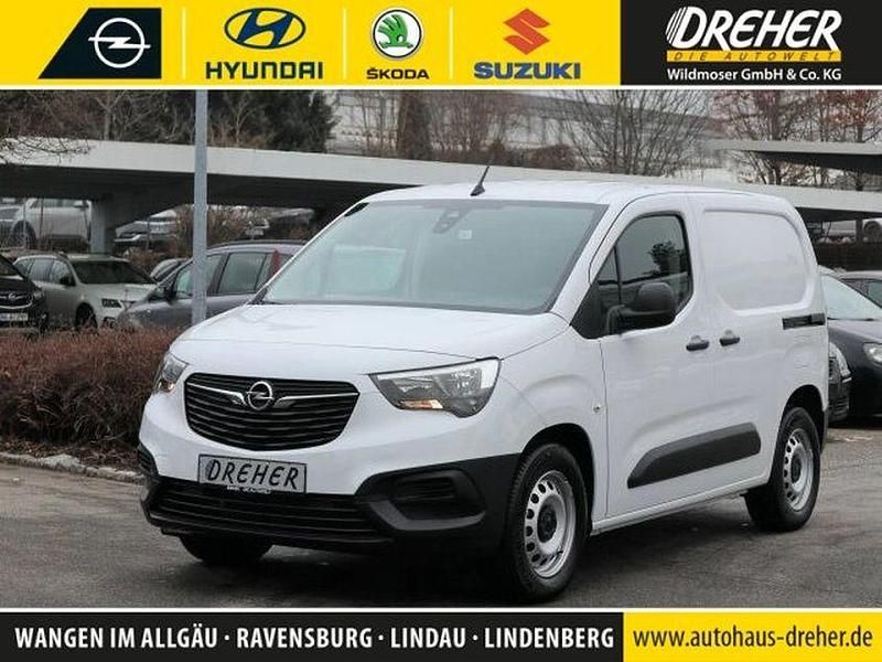 Weiss Gebraucht 2024 Opel Combo-e Life Edition+ Limousine | 26.549 € (Fairer Preis) - Bild 1/4