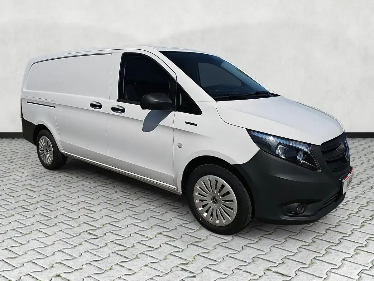 Neu Mercedes e-Vito 85 kW (116 PS) 2025 Arktikweiß Van