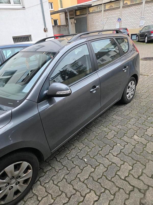 Gebraucht Hyundai i30 2008 Grau Kombi