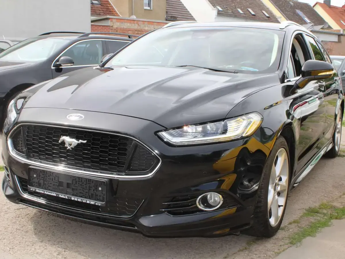 Gebraucht Ford Mondeo Titanium 179 PS (131 kW) 2017 Iridiumschwarz metallic Kombi