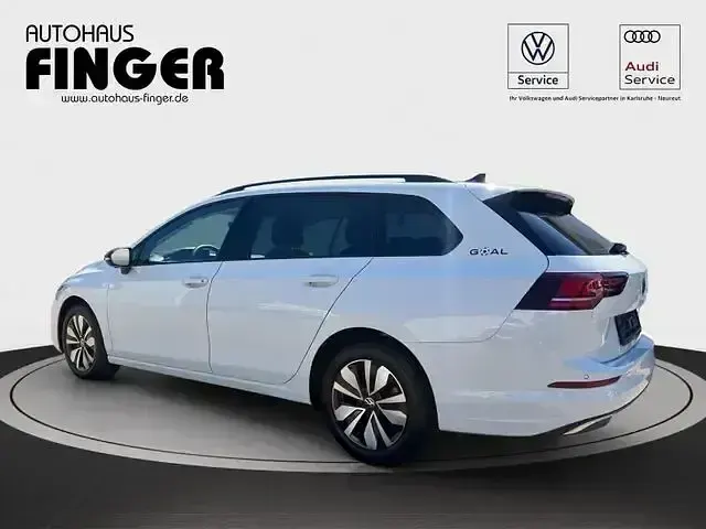 Gebraucht VW Golf VIII Goal 116 PS (85 kW) 2024 Weiss Kombi