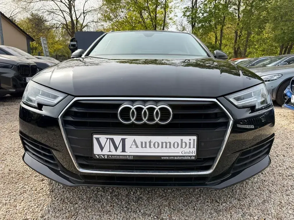 Gebraucht Audi A4 Sport 190 PS (139 kW) 2019 Schwarz Kombi