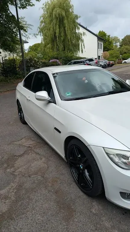 Gebraucht BMW 318 Performance 143 PS (105 kW) 2012 Weiß Coupé