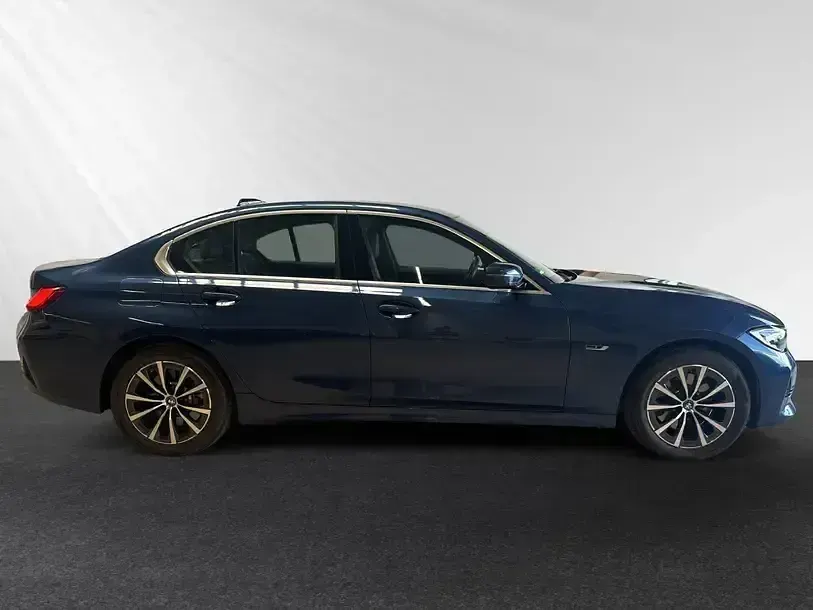 Gebraucht BMW 320e Advantage 204 PS (150 kW) 2022 Phytonicblau metallic Limousine