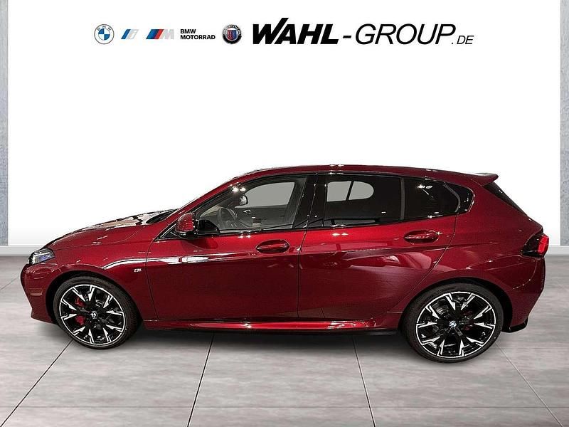 Gebraucht BMW 120 Efficient Dynamics 170 PS (125 kW) 2024 Rot Kleinwagen