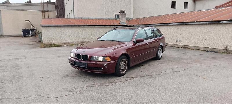 Rot Gebraucht 2000 BMW 520 Kombi | 1.500 € (Guter Preis) - Bild 1/4