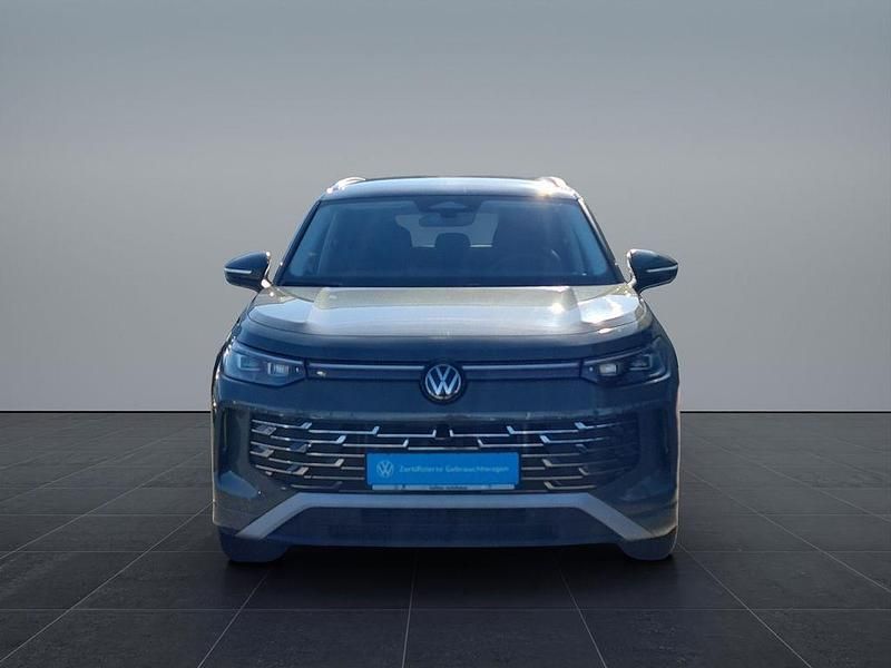 Gebraucht VW Tayron Elegance 150 PS (110 kW) 2025 Grün SUV