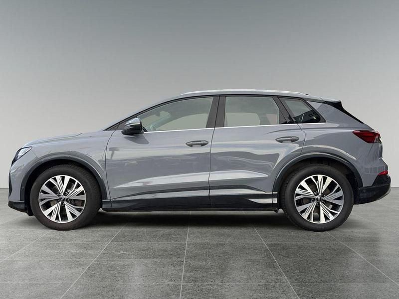 Gebraucht Audi e-tron Comfort 194 kW (265 PS) 2022 Kieselgrau SUV