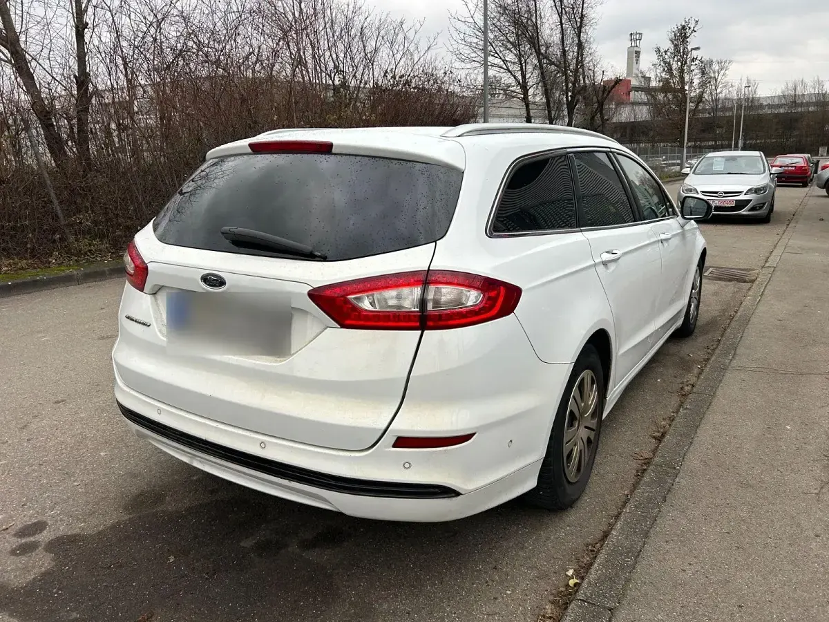 Gebraucht Ford Mondeo Titanium 150 PS (110 kW) 2014 Weiß Kombi
