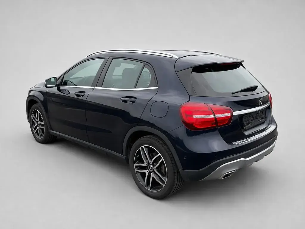 Gebraucht Mercedes GLA220 AMG 184 PS (135 kW) 2018 Blau SUV