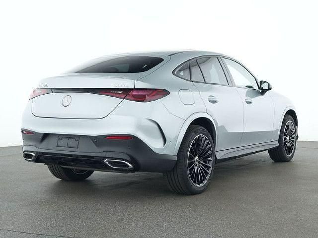 Gebraucht 2024 Mercedes GLC300e | 72.890 € - Bild 1/4