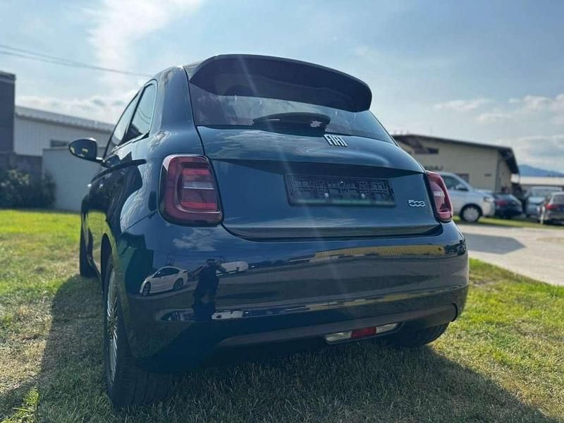 Gebraucht Fiat 500e 86 kW (118 PS) 2022 Blau Limousine
