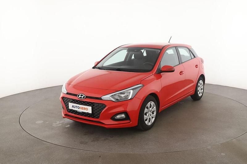 Rot Gebraucht 2018 Hyundai i20 Select Limousine | 9.710 € (Fairer Preis) - Bild 1/3