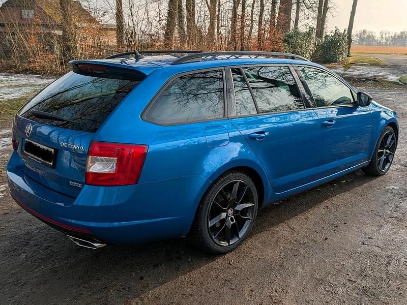 Gebraucht Skoda Octavia RS 184 PS (135 kW) 2016 Blau Kleinwagen