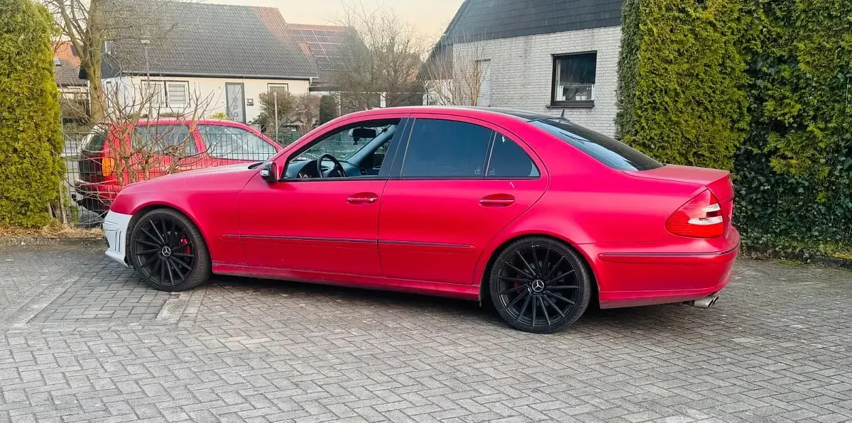 Gebraucht Mercedes E320 224 PS (164 kW) 2002 Rot Limousine
