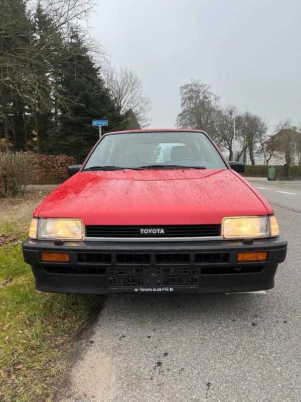Rot Gebraucht 1986 Toyota Corolla Kleinwagen | 9.300 € - Bild 1/4