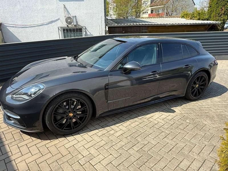Gebraucht Porsche Panamera Sport 441 PS (324 kW) 2018 Grau Kombi