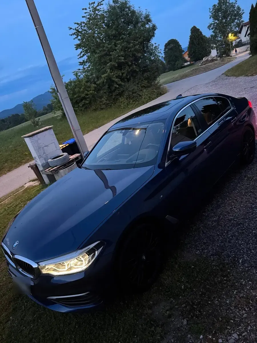 Gebraucht BMW 530 265 PS (194 kW) 2018 Blau Limousine