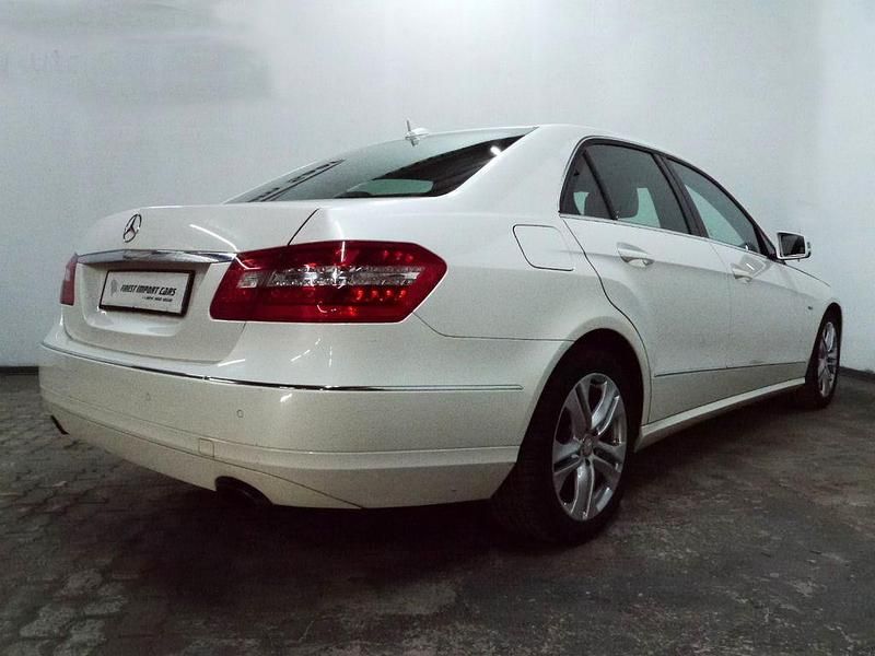 Gebraucht Mercedes E350 265 PS (194 kW) 2011 Weiß Limousine