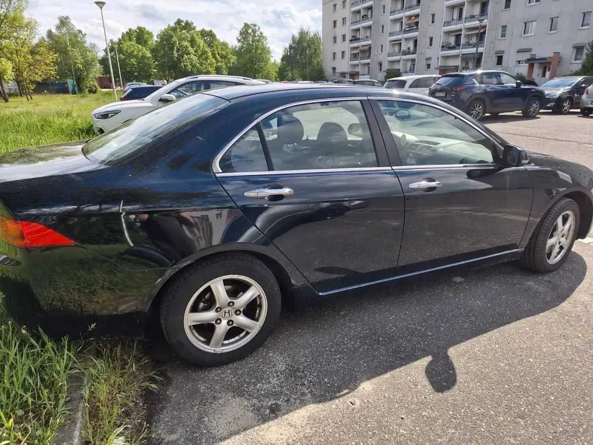 Gebraucht Honda Accord 155 PS (114 kW) 2003 Schwarz Limousine