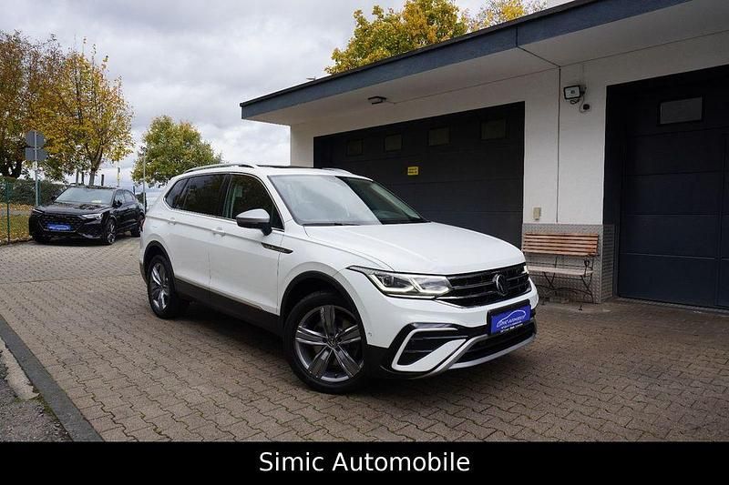 Pure white Gebraucht 2022 VW Tiguan Allspace Elegance SUV | 24.999 € (Fairer Preis) - Bild 1/4