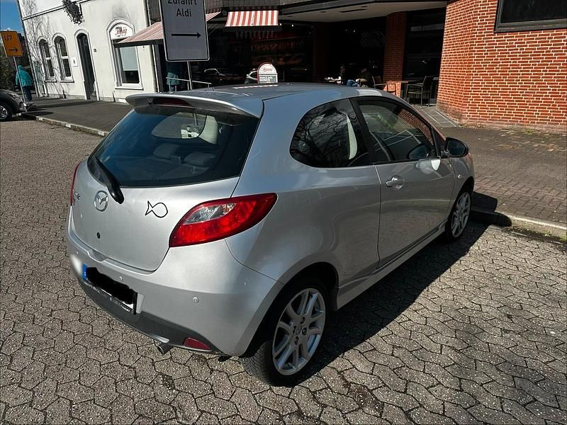 Gebraucht Mazda 2 102 PS (75 kW) 2011 Grau Kleinwagen