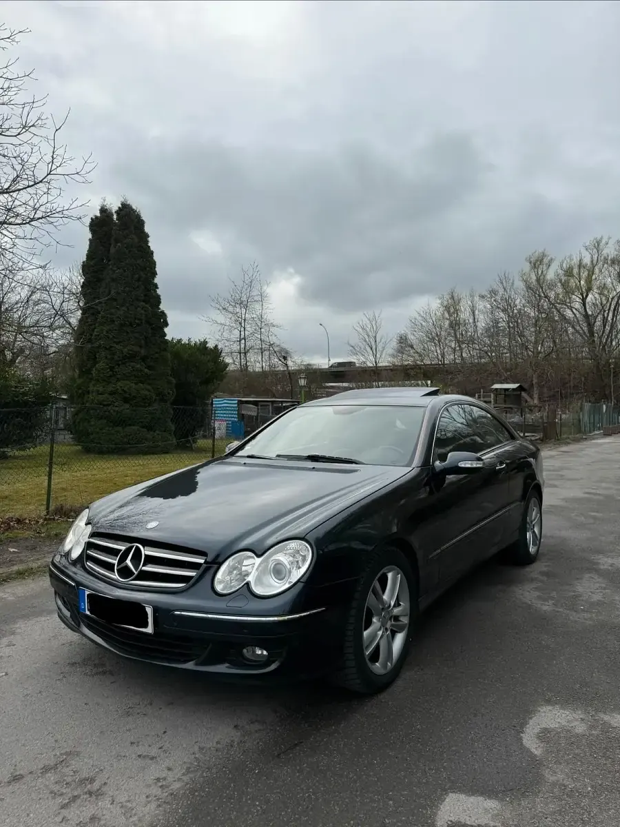 Gebraucht Mercedes CLK320 224 PS (164 kW) 2007 Blau Coupé