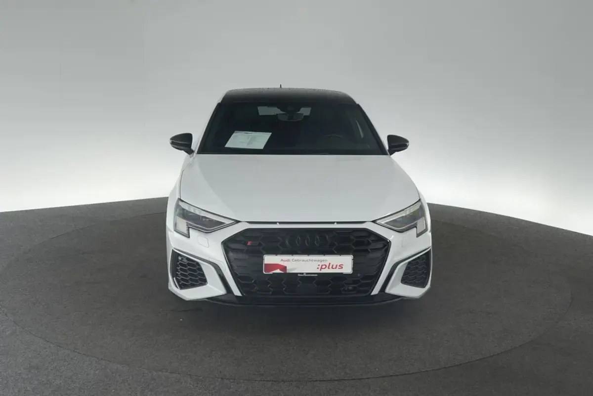 Gebraucht Audi S3 Design 310 PS (228 kW) 2023 Gletscherweiß metallic Limousine