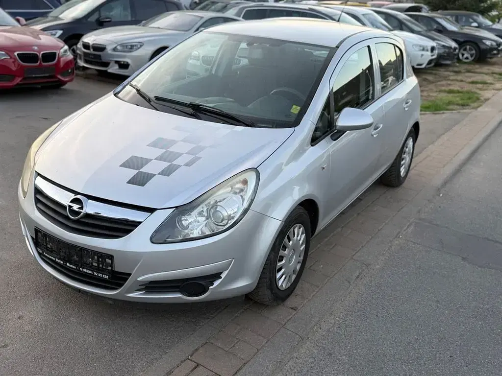Gebraucht Opel Corsa Edition 80 PS (58 kW) 2009 Silber Kleinwagen