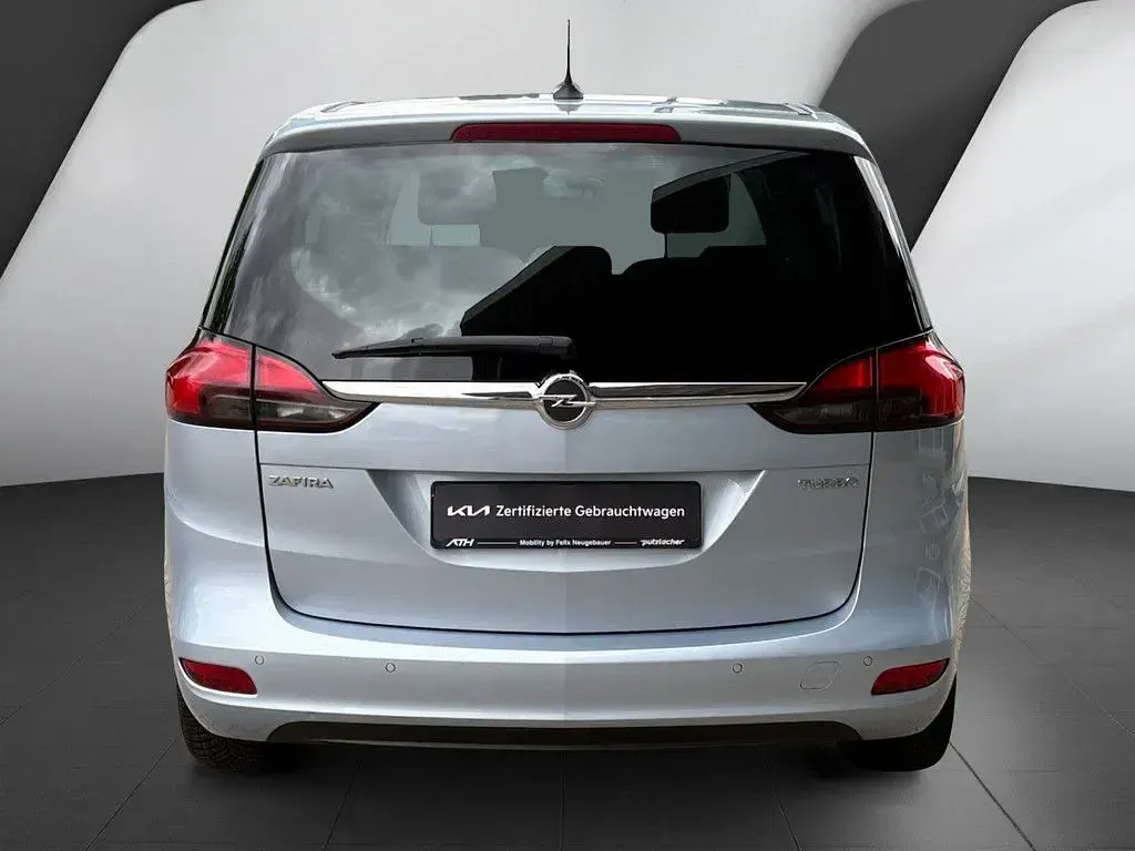Gebraucht Opel Zafira Innovation 140 PS (102 kW) 2018 Silber Van / Kleinbus