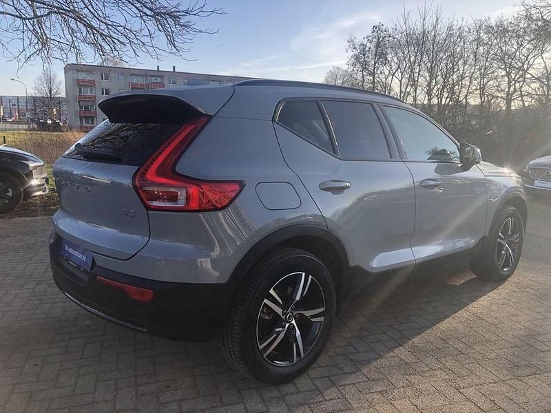 Gebraucht Volvo XC40 Plus 163 PS (119 kW) 2025 Grau SUV