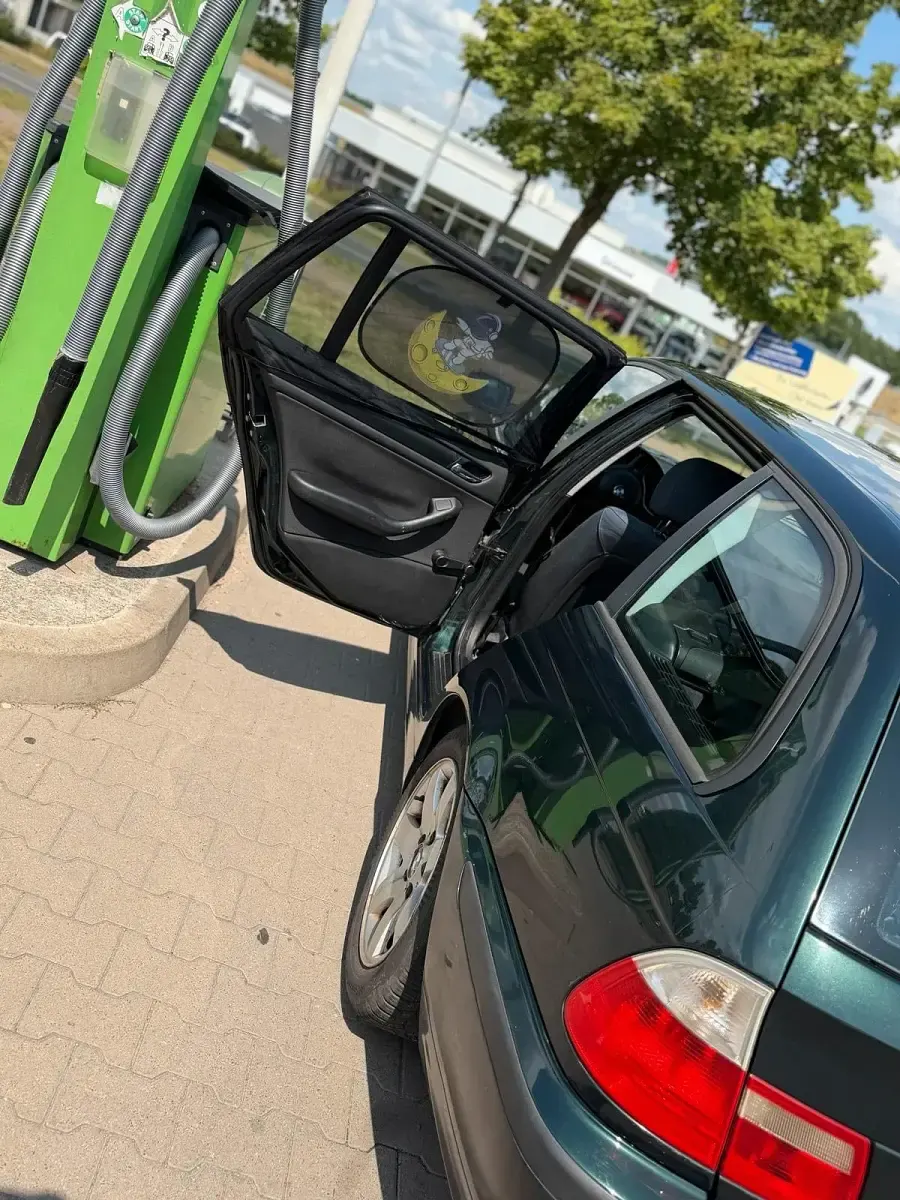 Gebraucht BMW 318 143 PS (105 kW) 2002 Grün Kombi