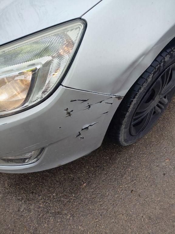 Gebraucht Opel Astra 140 PS (102 kW) 2011 Silber Kombi