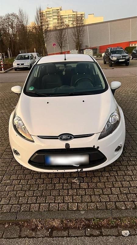 Gebraucht Ford Fiesta Trend 60 PS (44 kW) 2011 Weiß Kleinwagen