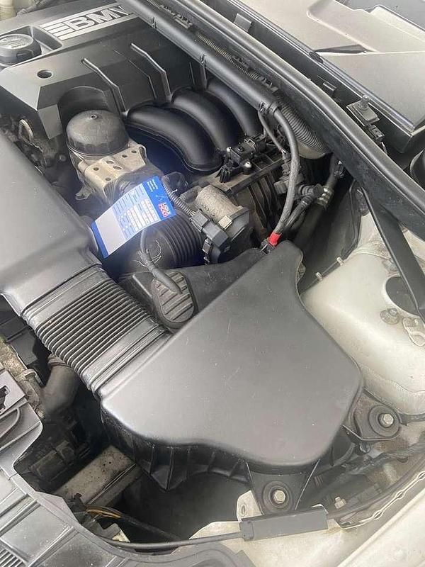 Gebraucht BMW 116 122 PS (89 kW) 2010 Weiß Kleinwagen