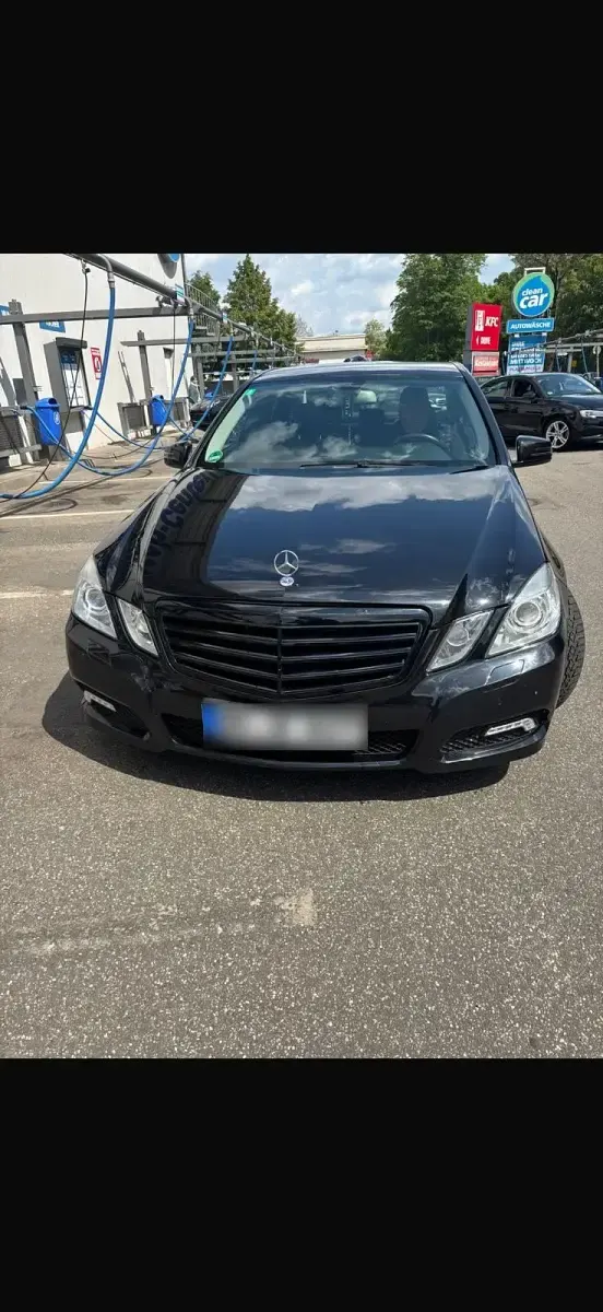 Gebraucht Mercedes E250 2009 Schwarz Limousine