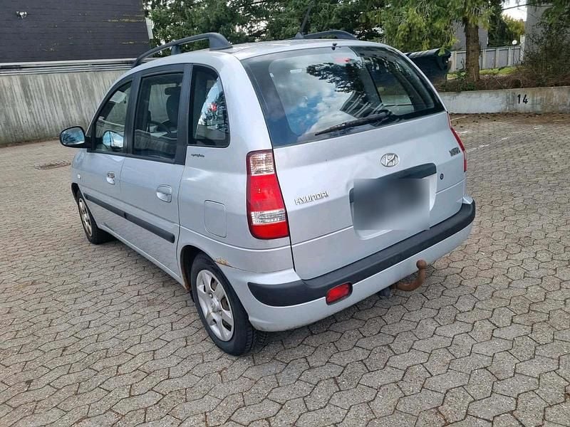 Gebraucht Hyundai Matrix 101 PS (74 kW) 2007 Silber Van / Kleinbus