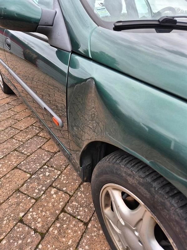 Gebraucht Renault Laguna 90 PS (66 kW) 1997 Grün Kombi