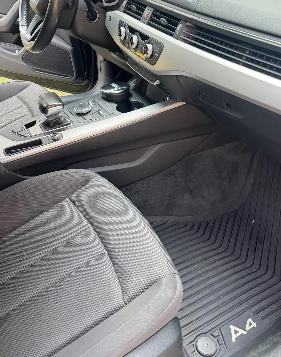 Gebraucht Audi A4 Comfort 150 PS (110 kW) 2016 Schwarz Kombi