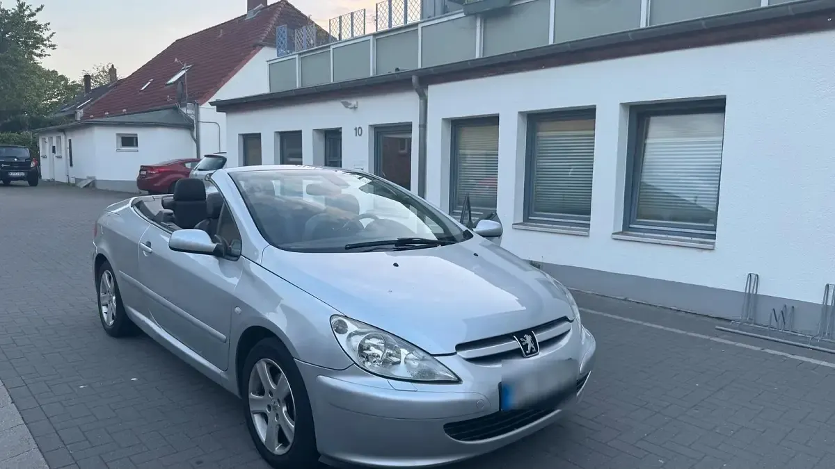 Gebraucht Peugeot 307 CC 136 PS (100 kW) 2004 Grau Cabrio